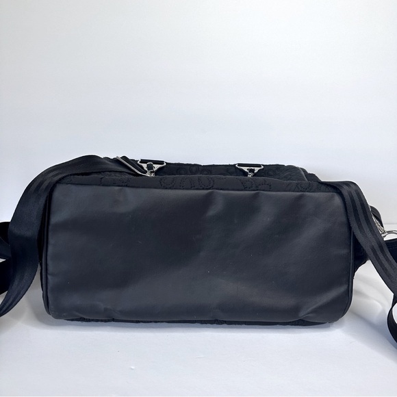 Petunia Pickle Bottom convertible diaper bag quilted black - Picture 7 of 15